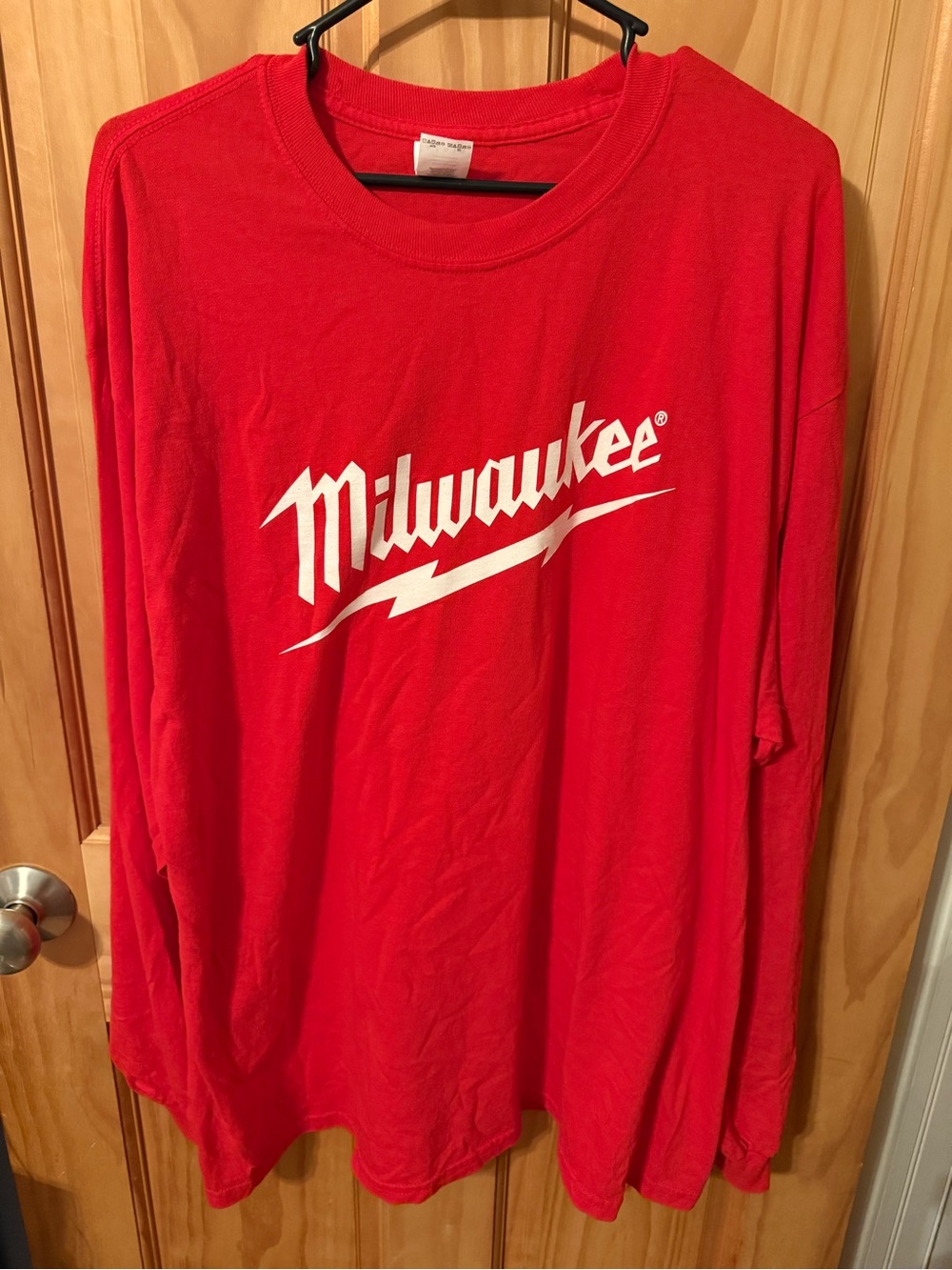 New Without Tags, Men’s Size XL Milwaukee Long Sleeve Shirt